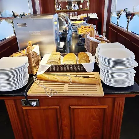 Fairtours Hotelschiff Rembrandt Van Rijn*** Koeln Botel Kolín nad Rýnem