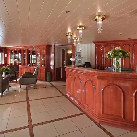 Botel Fairtours Hotelschiff Rembrandt Van Rijn*** Koeln *