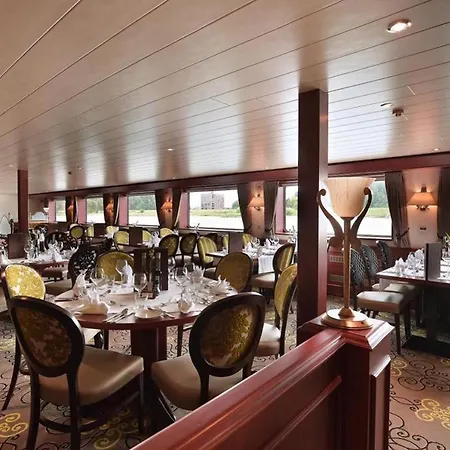 Fairtours Hotelschiff Rembrandt Van Rijn*** Koeln