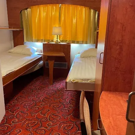 Fairtours Hotelschiff Rembrandt Van Rijn*** Koeln Botel *